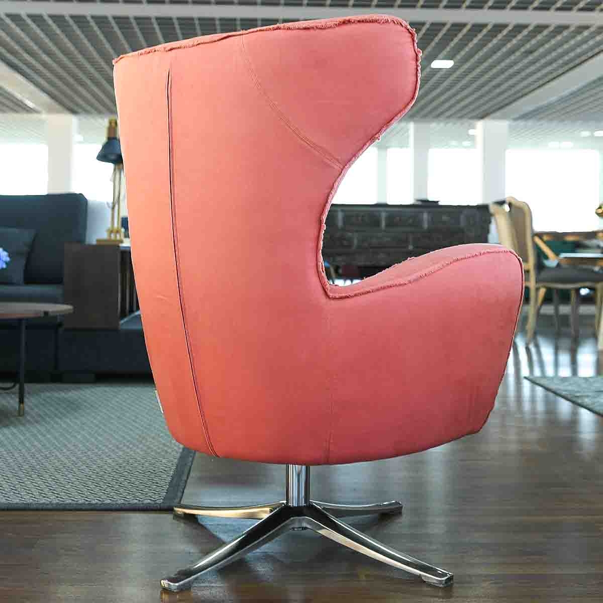 Arne Jacobsen Design armchair E 356532